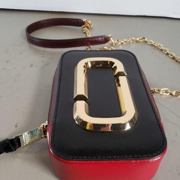Marc Jacobs Hot Shot Crossbody Bag Red Black and Burgundy w/gold Hardware EUC - Picture 7 of 9